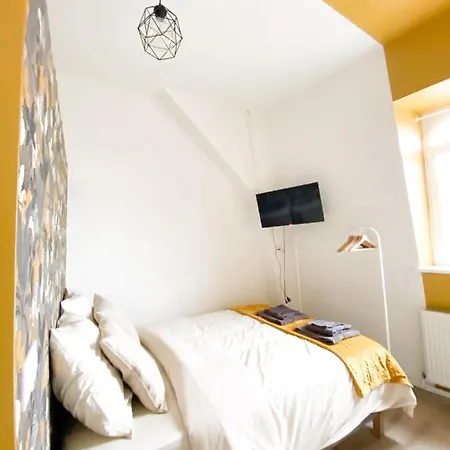 Capstay Roubaix Lille Private Shower & Netflix Exterior photo