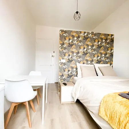 Capstay Roubaix Lille Private Shower & Netflix Exterior photo