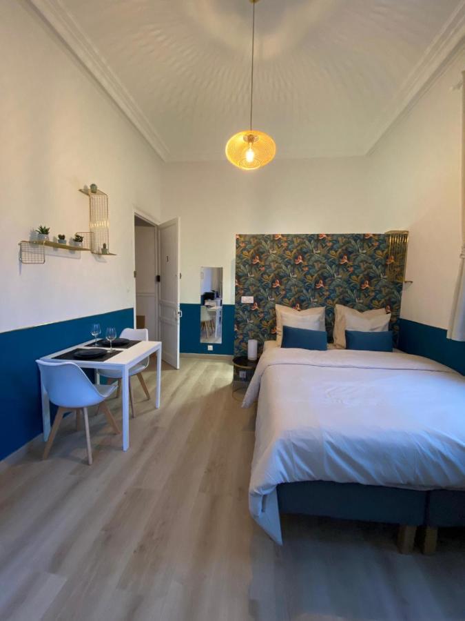 Capstay Lille Private Shower & Netflix Roubaix