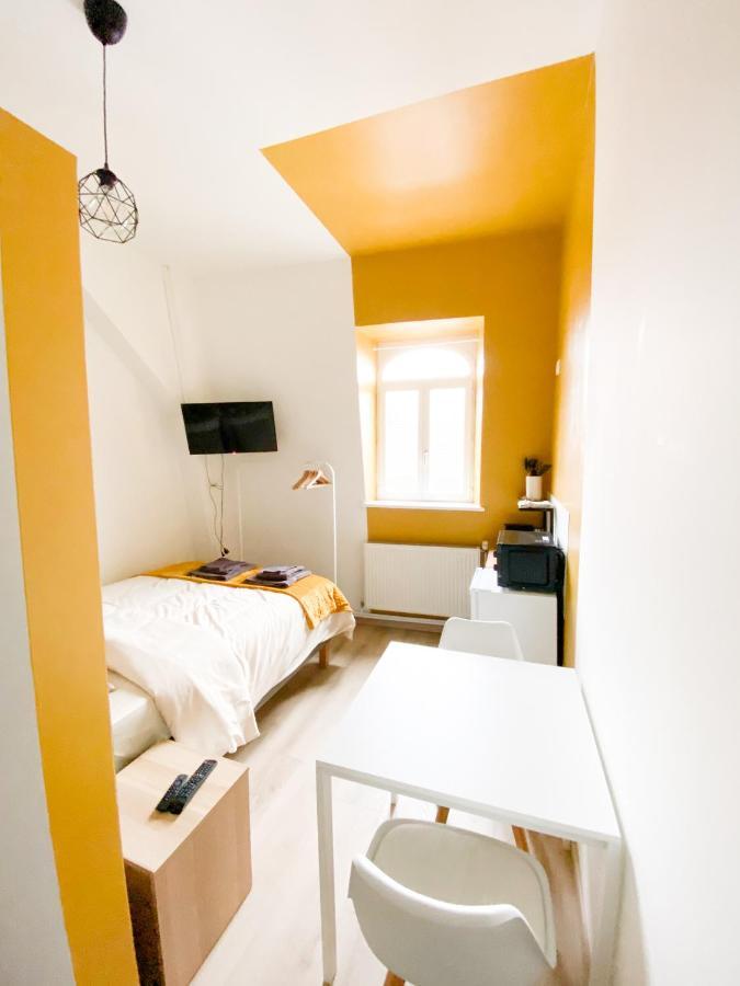 Capstay Lille Private Shower & Netflix Apartment *