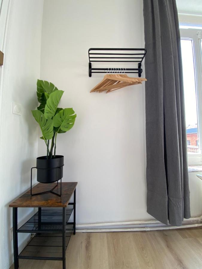 Capstay Lille Private Shower & Netflix * Roubaix
